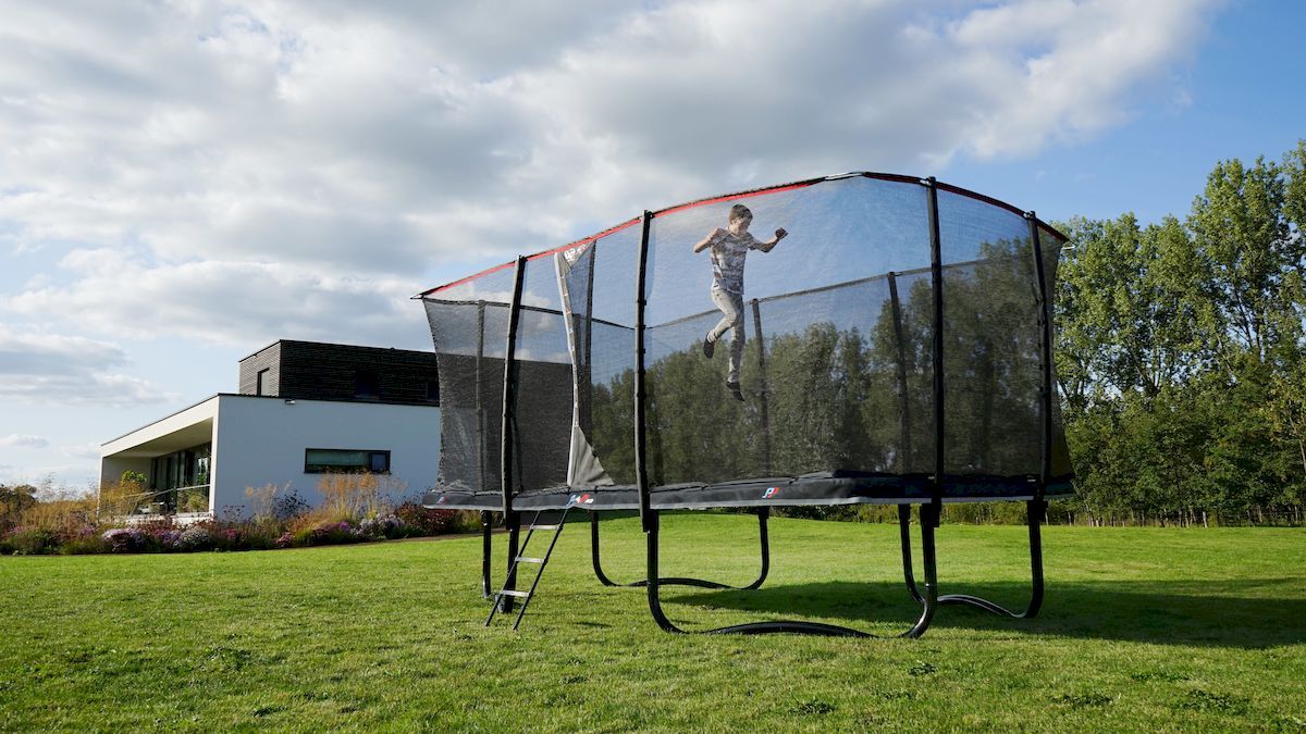 Exit PeakPro trampoline met net en ladder - 519 x 305 cm - Zwart - trampoline in tuin
