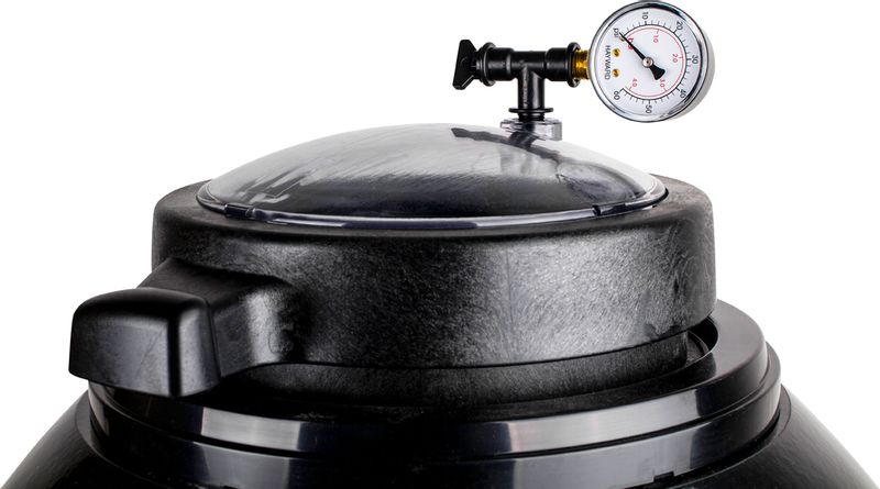 AQS Polyester side mount zandfilter 14m³ - drukmeter