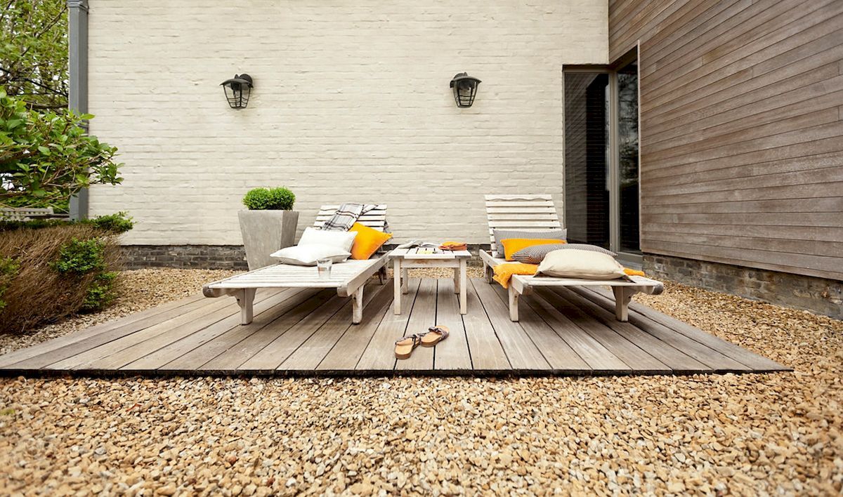 Philips myGarden Creek Down E27 wandlamp - Zwart sfeerimpressie