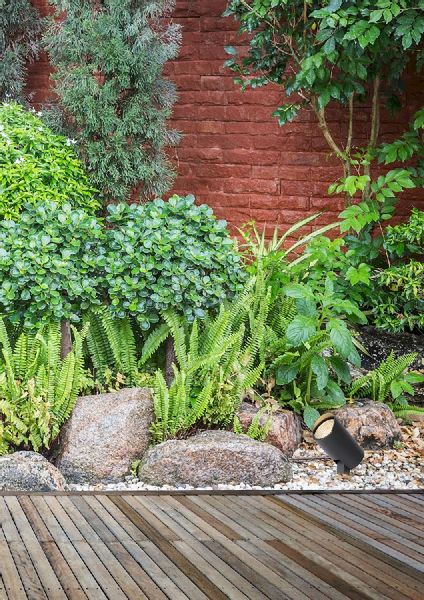 Lucide Manal led tuinspot - Antraciet, sfeerfoto