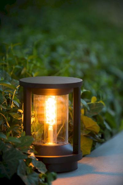 Lucide Cadix E27 sokkellamp - 22 cm - Zwart - bij tuinpad 