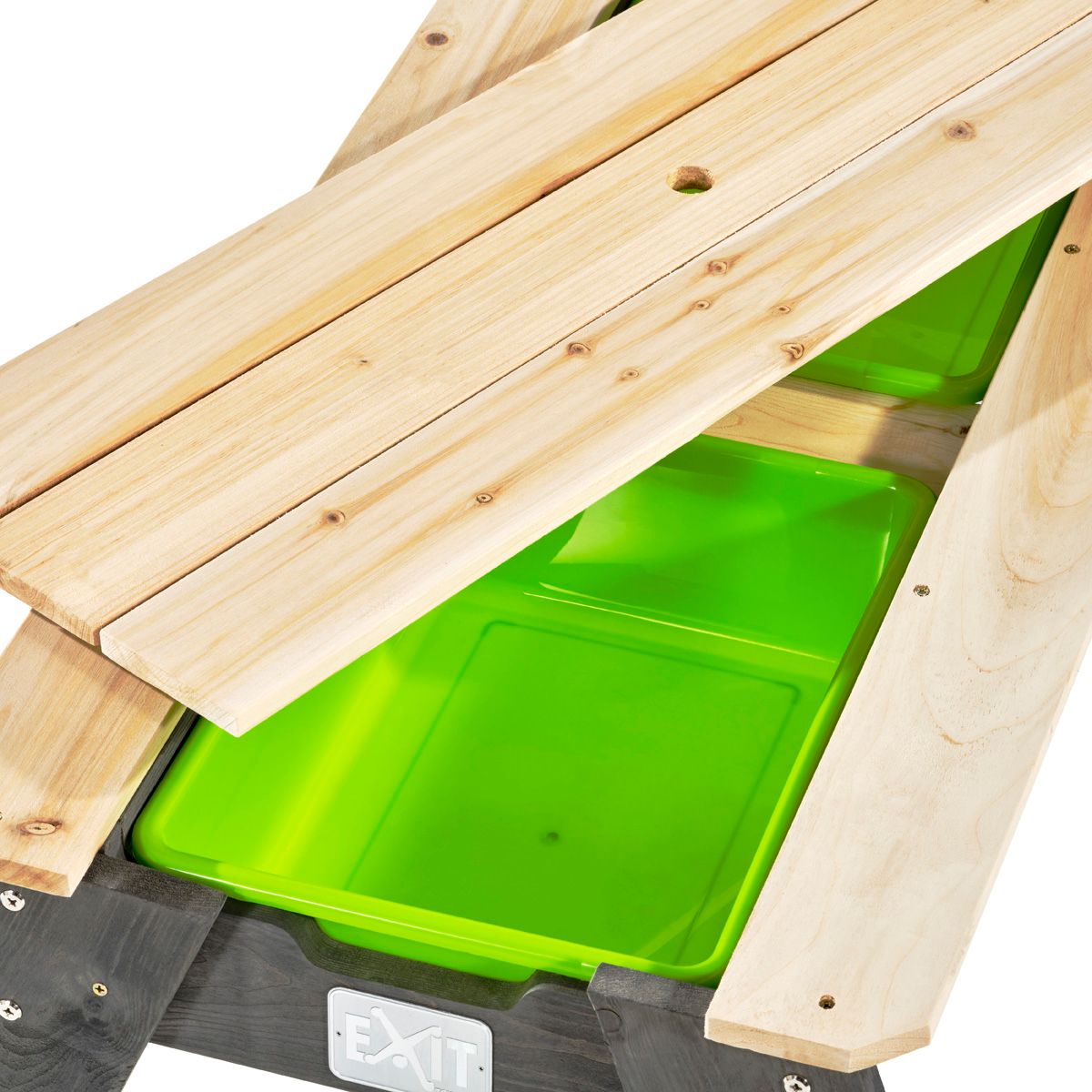 EXIT Aksent zand- en watertafel met parasol en tuingereedschap close up deksel