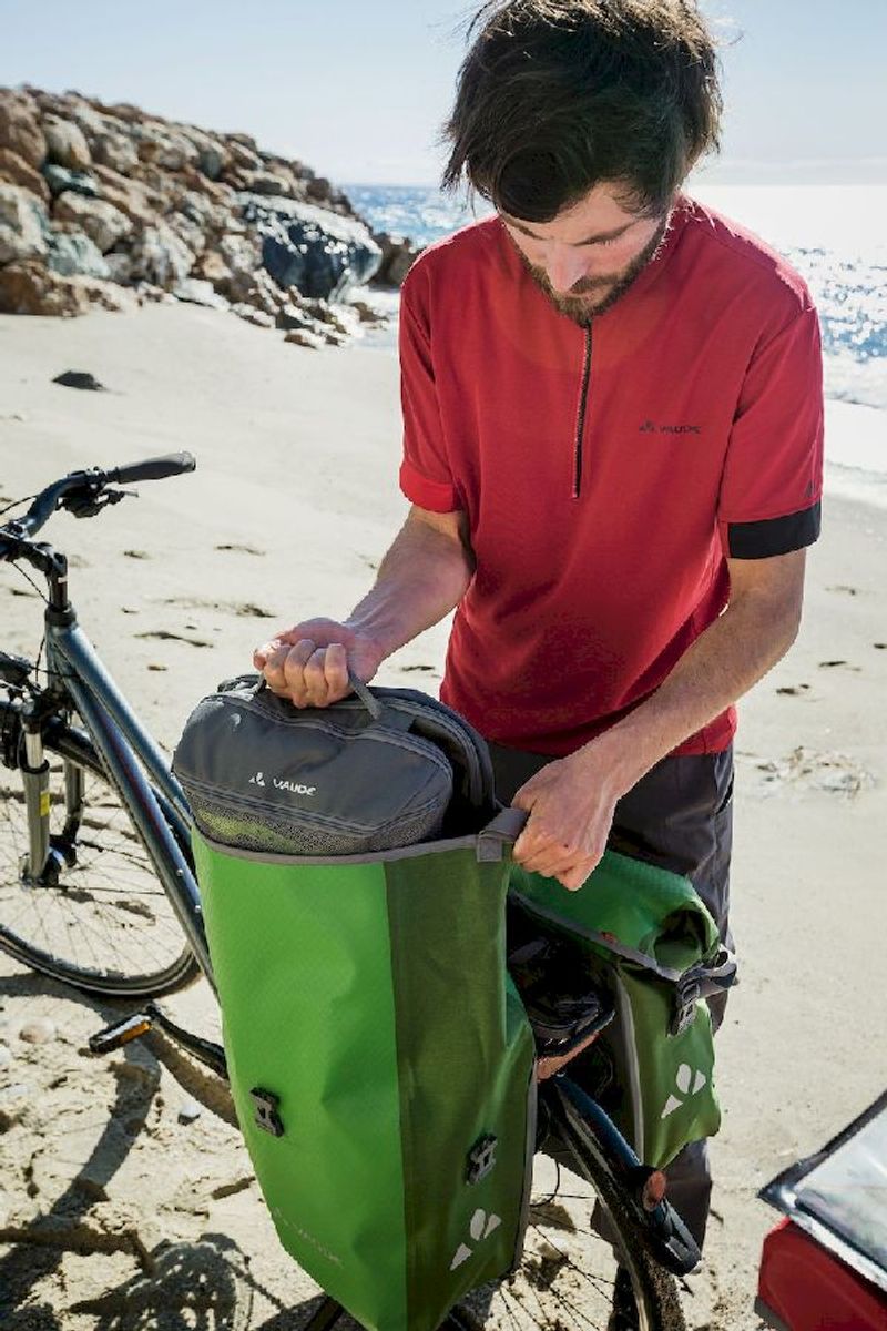 Vaude Aqua back dubbele fietstas - 48 liter - Rood sfeerafbeelding