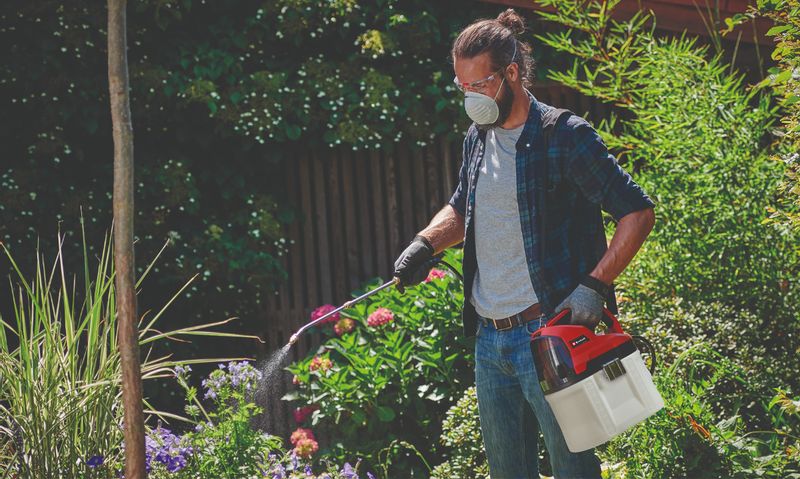 Einhell GE-WS 18/75 Li accu drukspuit solo in gebruik