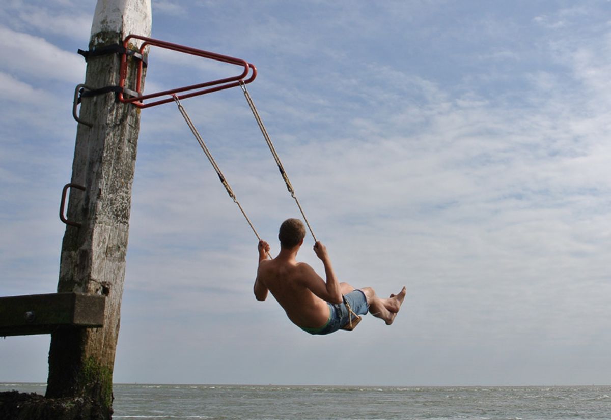 Weltevree schommel sfeerbeeld aan zee 