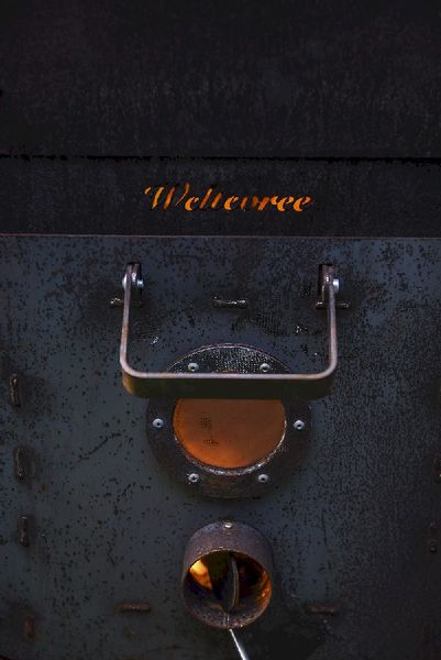 Weltevree outdooroven deur close up vuur