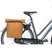 Basil City enkele fietstas - 14-16 liter - Camel bruin - op fiets