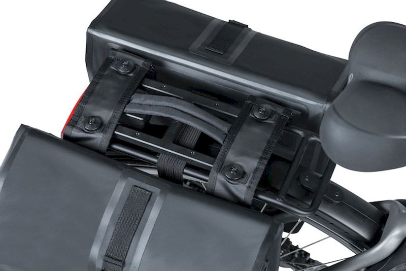 Basil Urban Dry dubbele MIK fietstas - 50 liter - Zwart