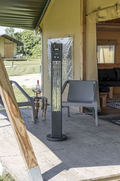 Eurom Q-Tower 2000 RCD terrasverwarmer, sfeerfoto 2