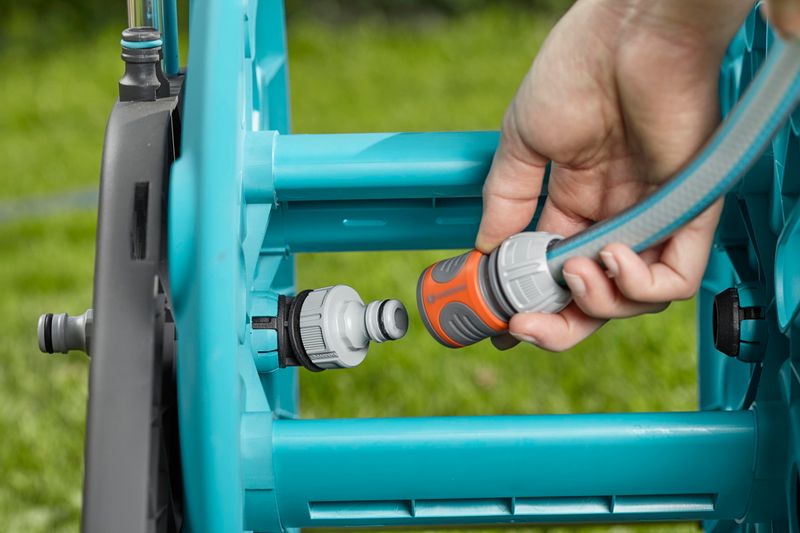Gardena slangenwagen CleverRoll M set aansluiting