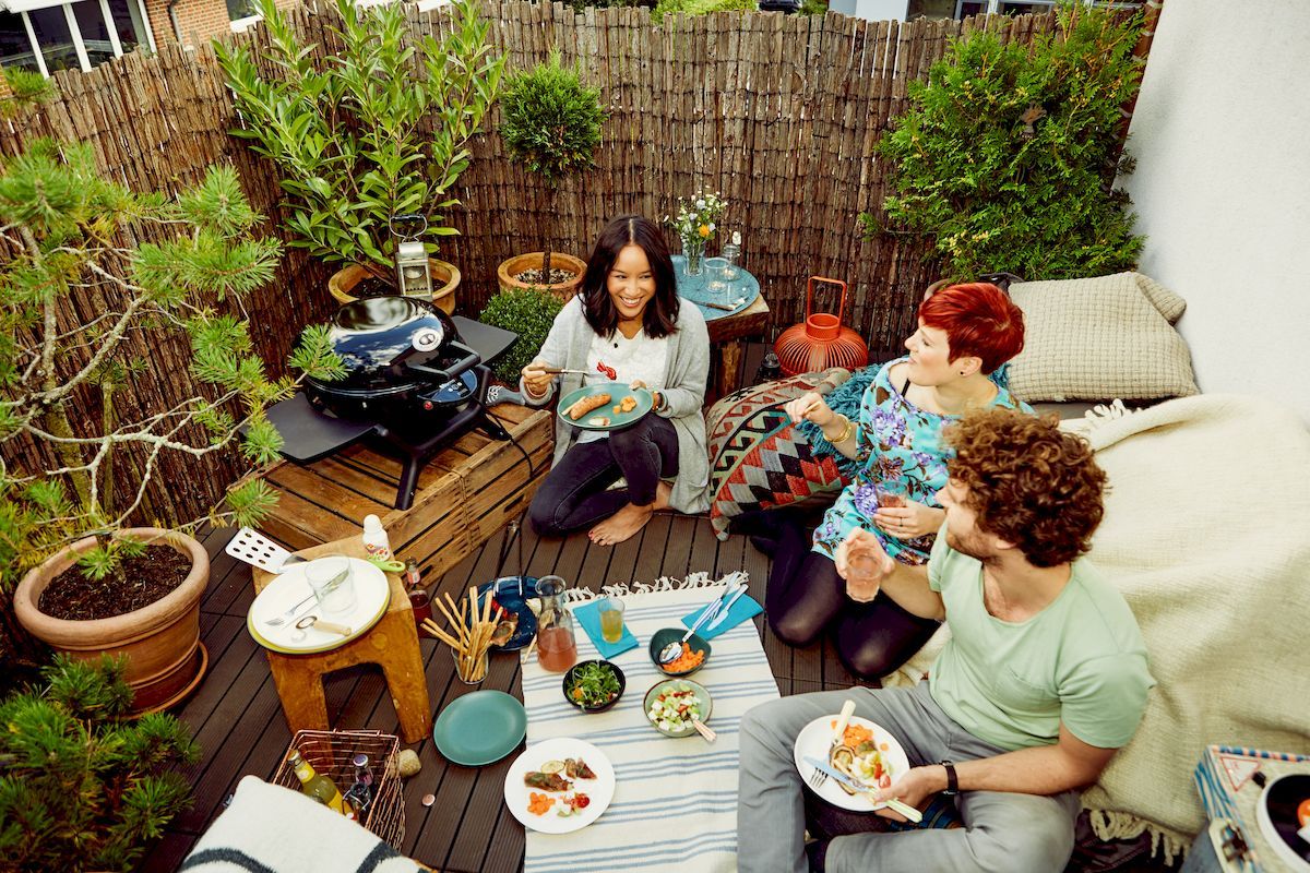 Outdoorchef Minichef P-420 E elektrische tafelbarbecue - barbecueën op het balkon