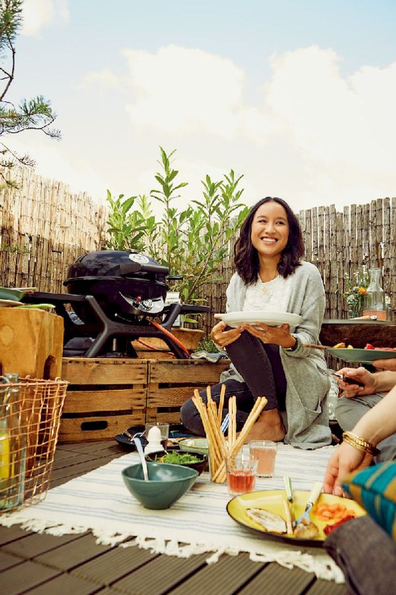 Outdoorchef Minichef P-420 E elektrische tafelbarbecue - barbecueën op het balkon