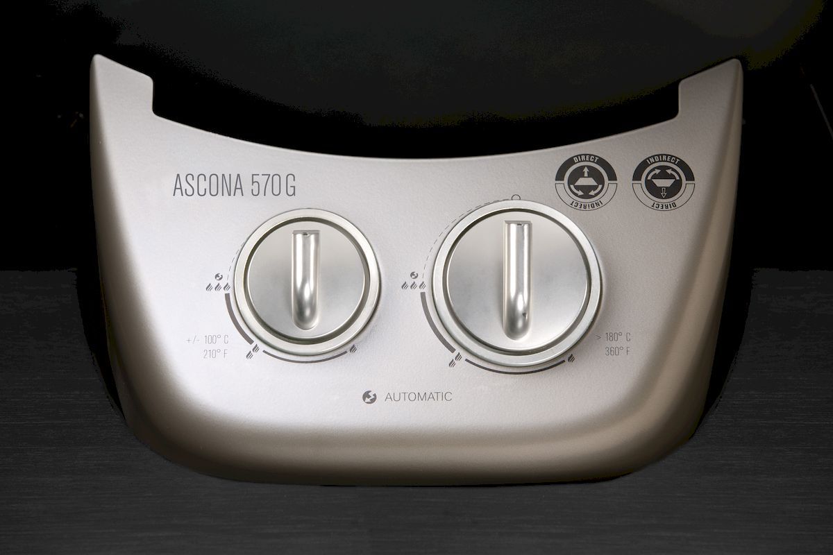 Outdoorchef Ascona 570 G gasbarbecue - Zwart - temperatuurregelaar