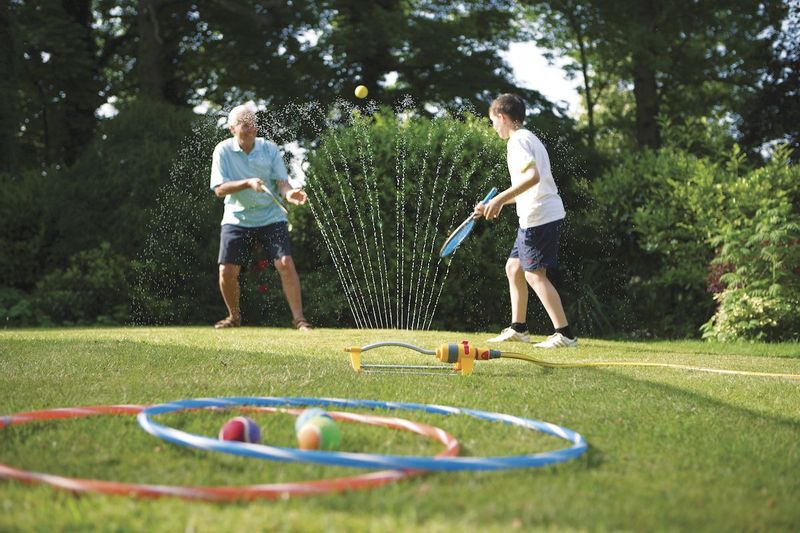 Hozelock Zwenksproeier - 180 m² sfeerimpressie