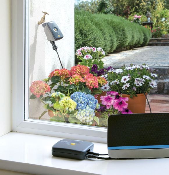 Hozelock Cloud Controller smart besproeiingscomputer sfeerafbeelding 