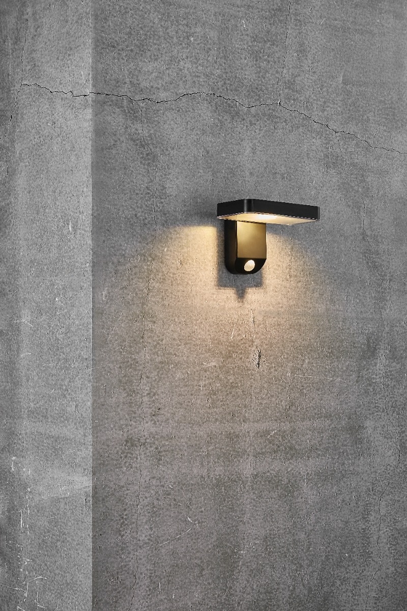 Nordlux Rica solar wandlamp - Rechthoekig, sfeerfoto