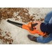 Black+Decker GWC1820PC-QW accu bladblazer blaast de bladeren weg