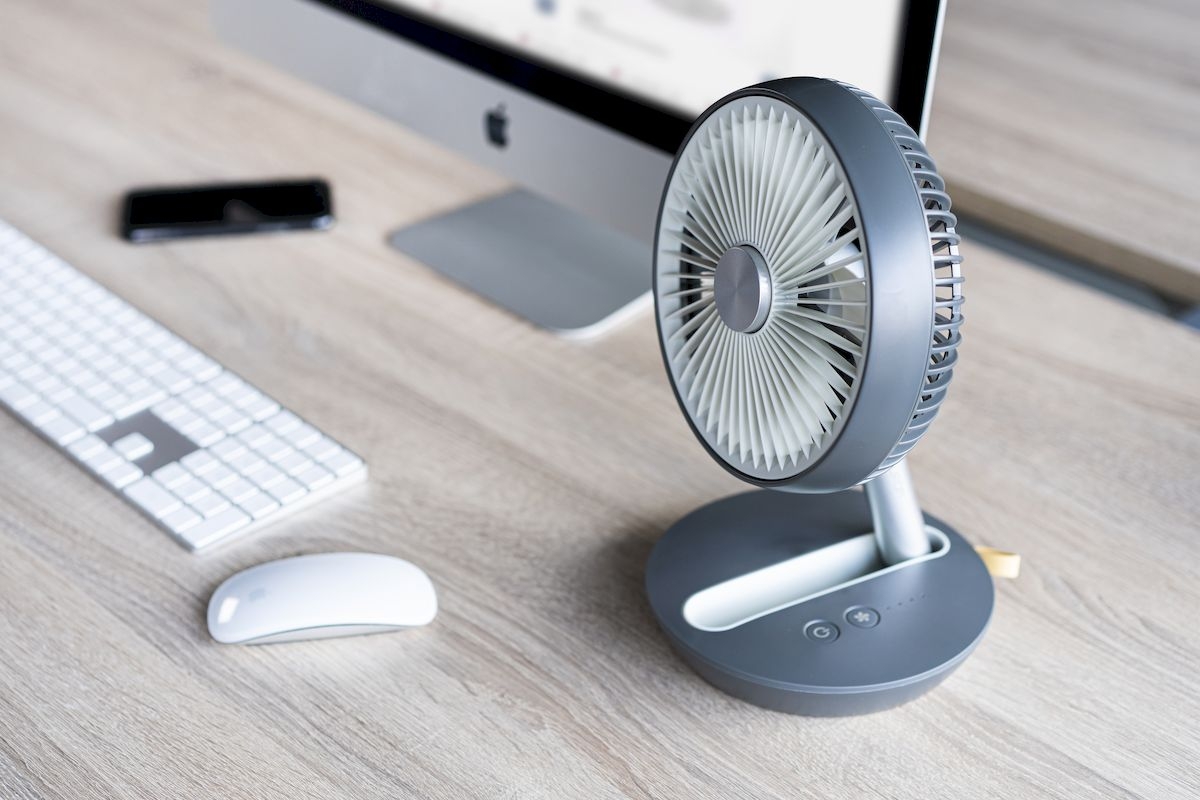 Eurom Vento opvouwbare en draadloze ventilator - op bureau