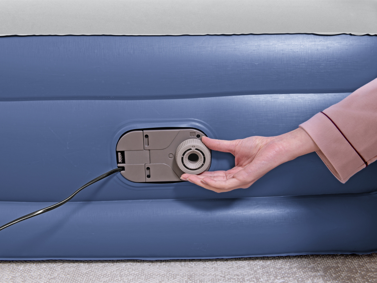 Bestway Tritech hoog luchtbed - 1-persoons (97 cm) - Met ingebouwde elektrische pomp