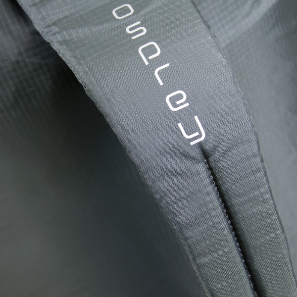 Osprey Airporter waterproof rugzakhoes M - zwart