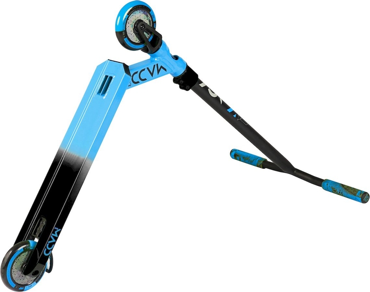 Madd Gear Kick Pro stuntstep - Blauw/Zwart