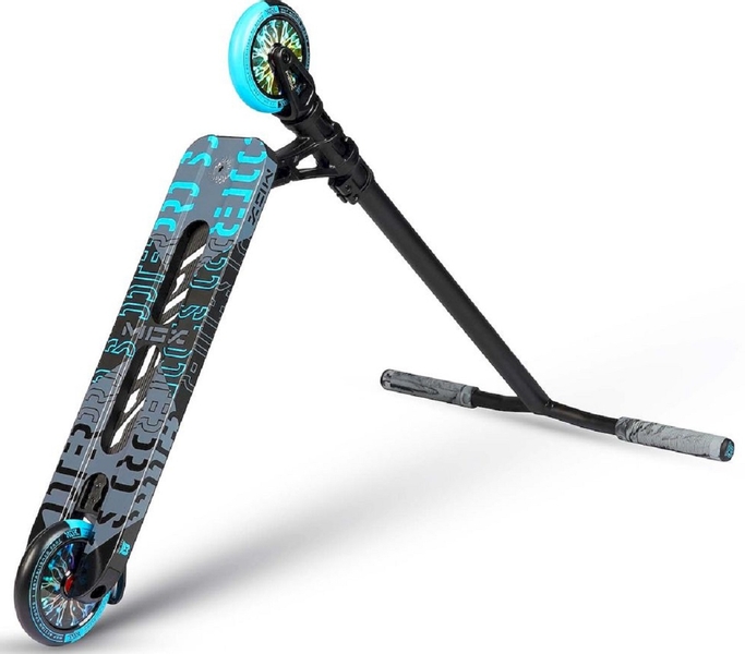 Madd Gear MGX Pro stuntstep - Zwart/Blauw