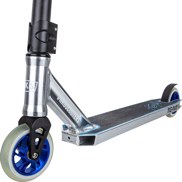 NKD Team stuntstep - Zwart/Blauw