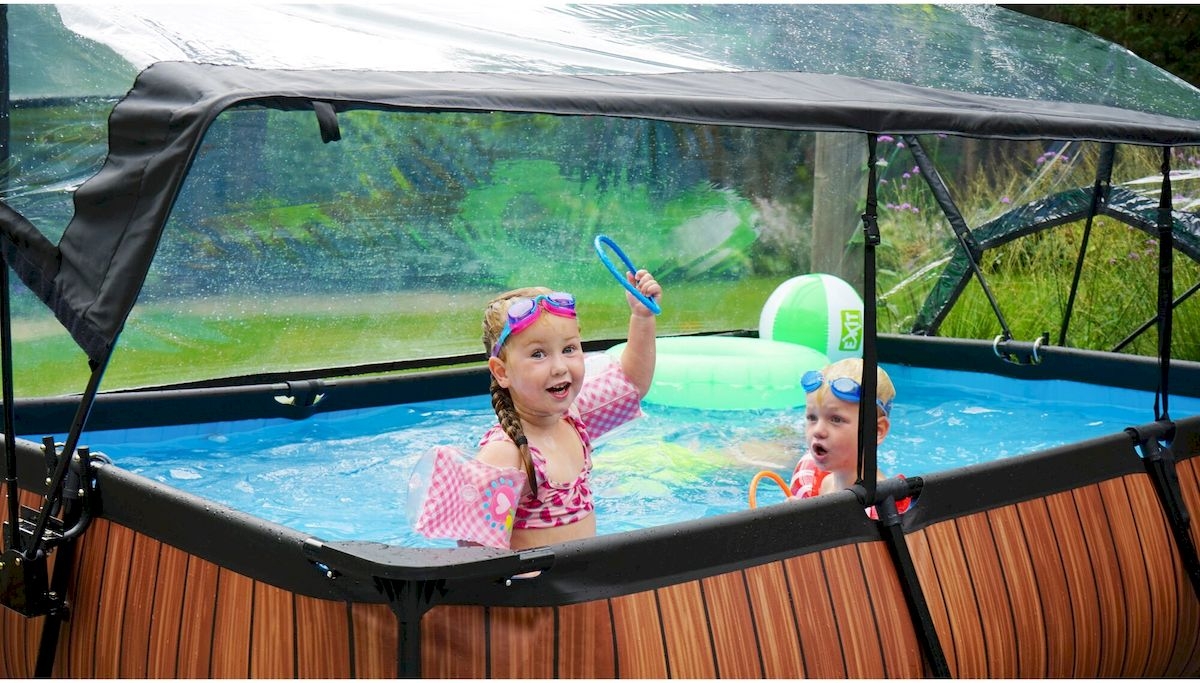 EXIT Wood zwembad - 300 x 200 x 65 cm - met filterpomp en overkapping sfeerbeeld kinderen