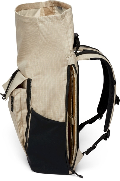 Convey™ II 27L Rolltop Rugzak Zand zijvak