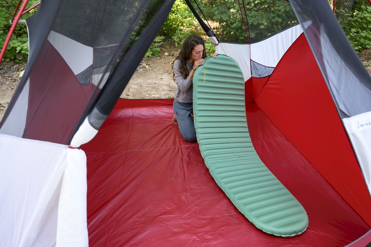 Therm-A-Rest Trail Pro 7.6 L zelfopblazende slaapmat - sfeerbeeld