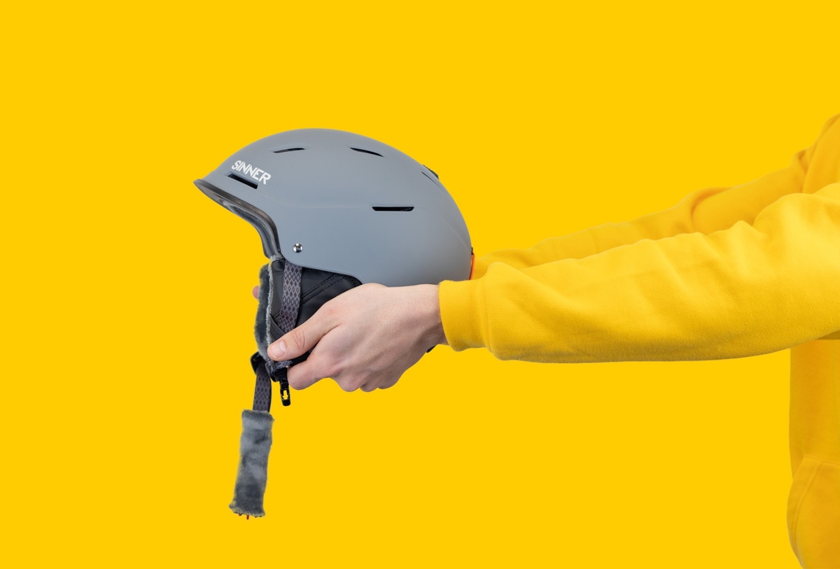 Sinner Whistler skihelm - Grijs zijaanzicht