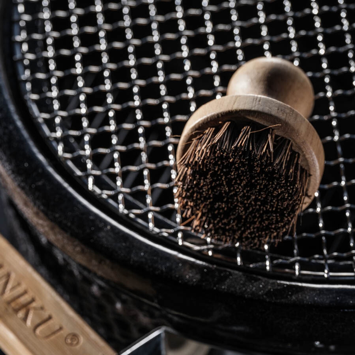 Yakiniku Shichirin asborstel op barbecue