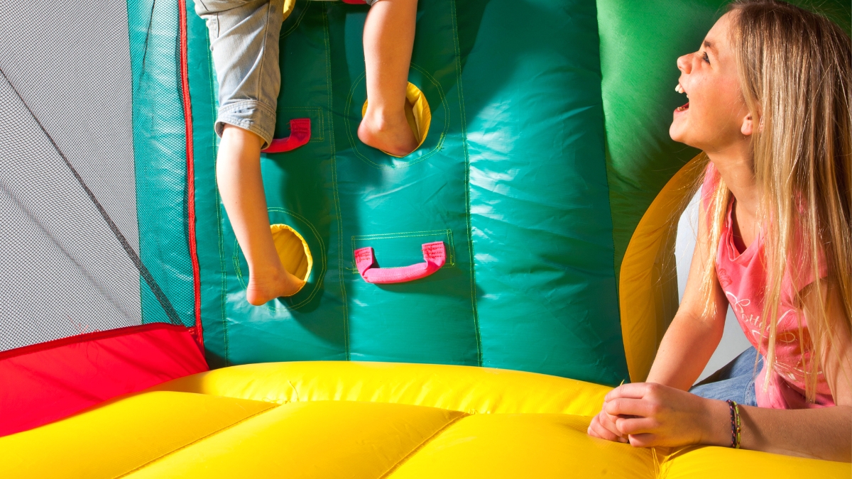 Avyna Fun Palace 6-1 Springkussen