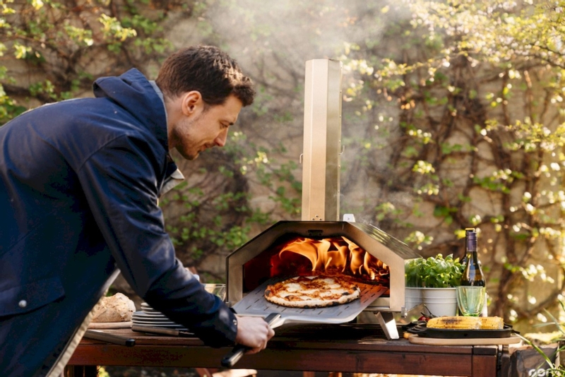 Ooni pizzasnijder met gaatjes - 30 cm - pizza bakken