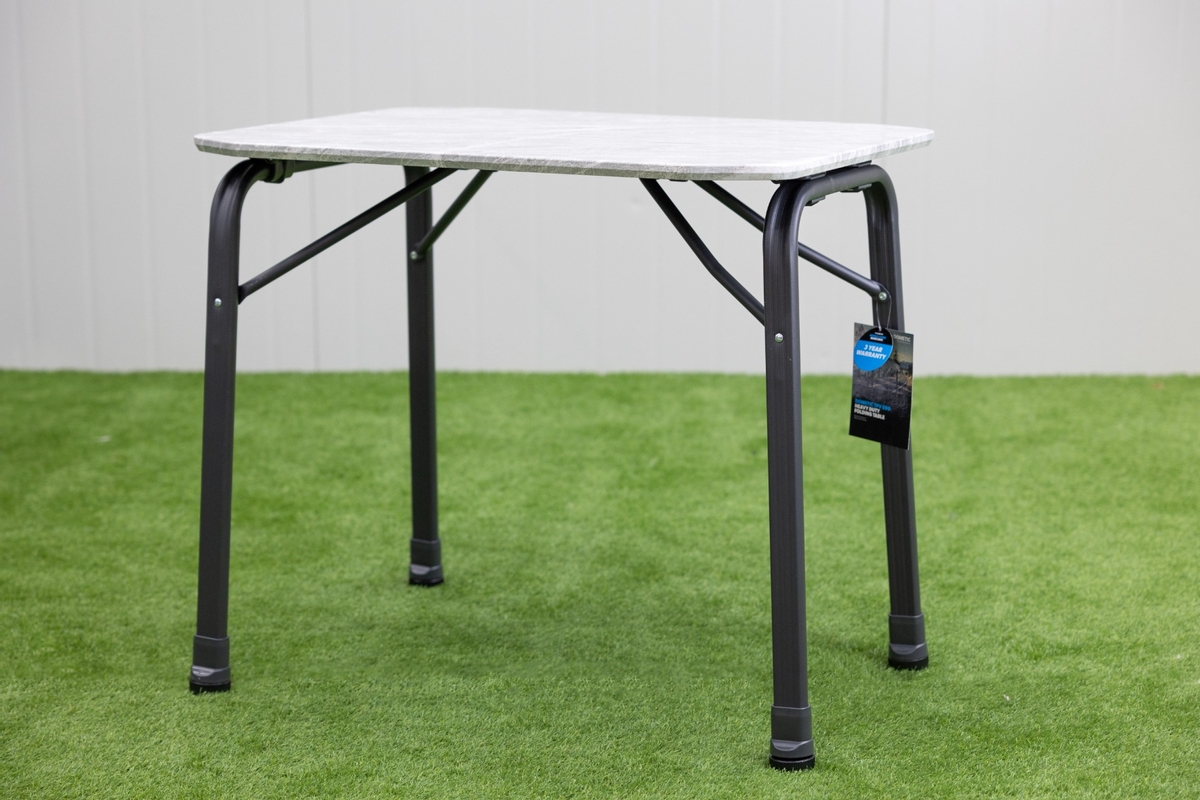 Dometic TPV 80 campingtafel - 80 x 60 cm
3/4 aanzicht