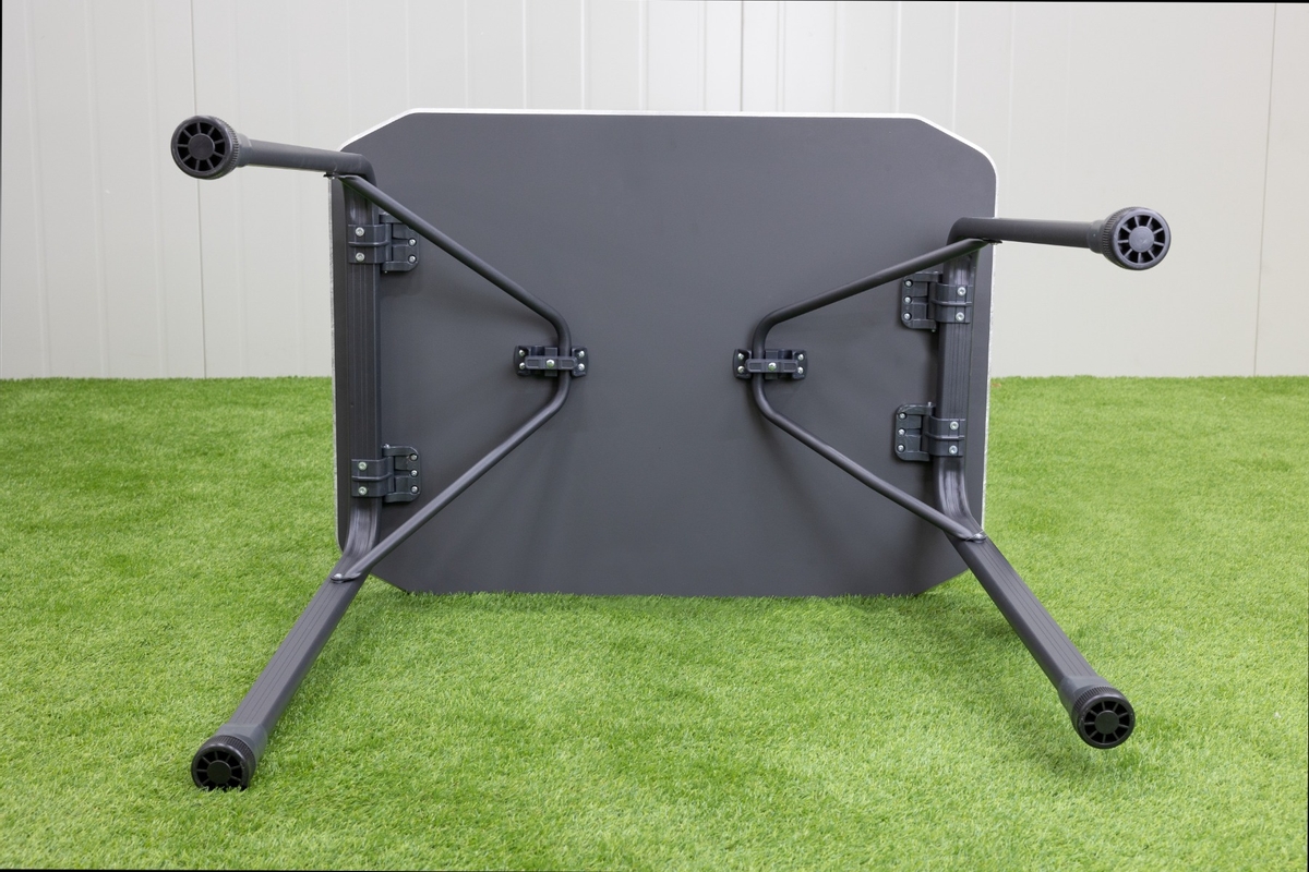 Dometic TPV 80 campingtafel - 80 x 60 cm
onderaanzicht 