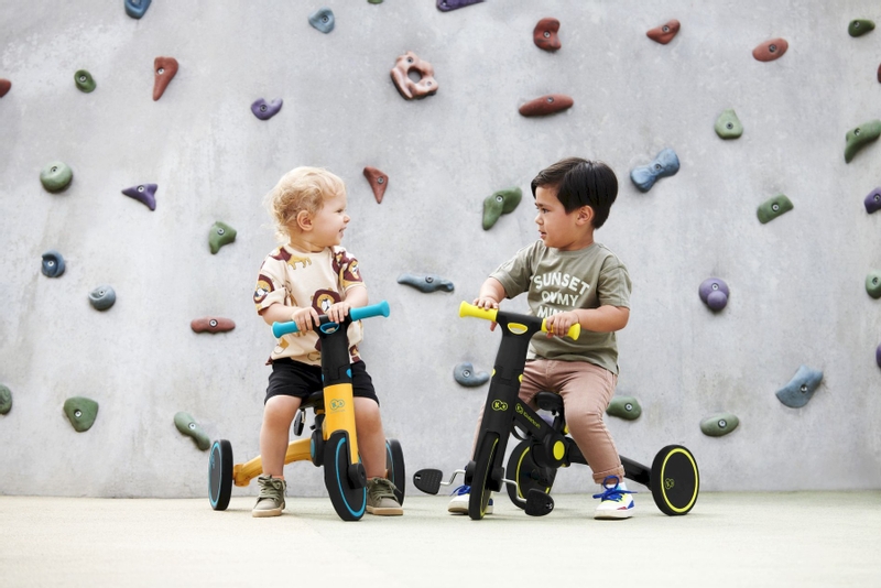 Kinderkraft 4Trike driewieler loopfiets - Zwart