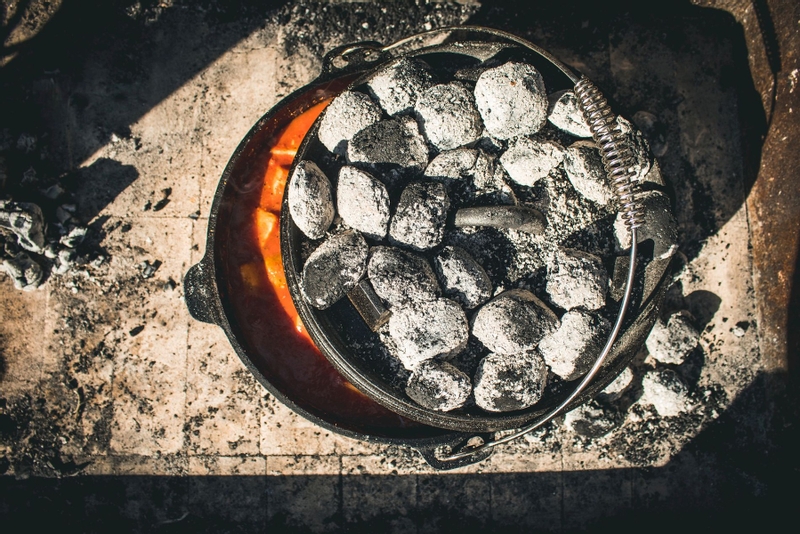 The Windmill Dutch Oven met pootjes - 8,5 liter