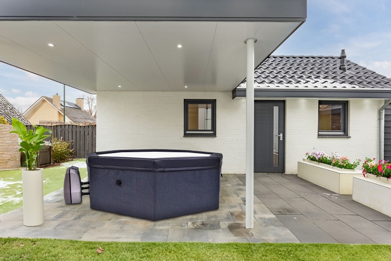 Bubb'l Paradise opbouw spa - 6 persoons - in tuin