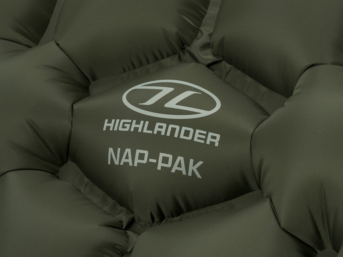 Highlander Nap Pak zelfopblazende slaapmat