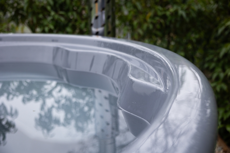 Houtgestookte hottub Extern - ovaal - 2 personen - Wit