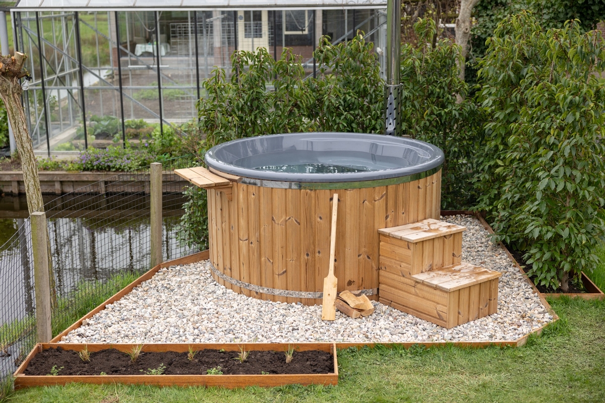Houtgestookte hottub Intern - rond - 3-4 personen - Wit