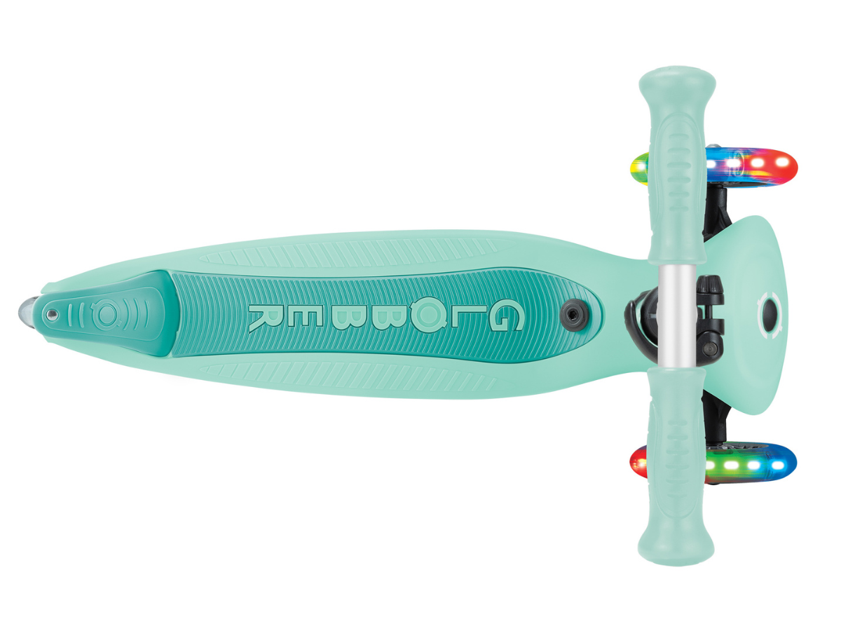 Globber Go Up Active Lights step - Mint