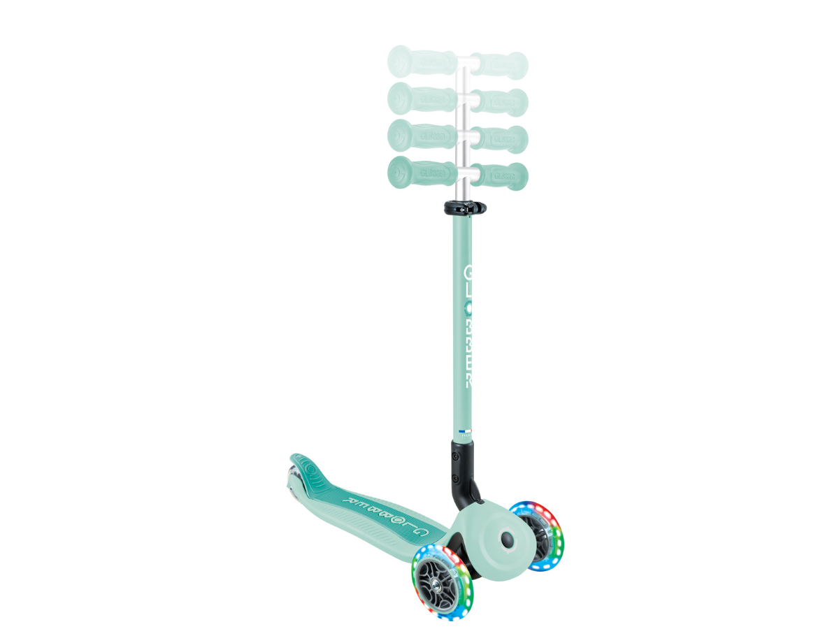 Globber Go Up Active Lights step - Mint