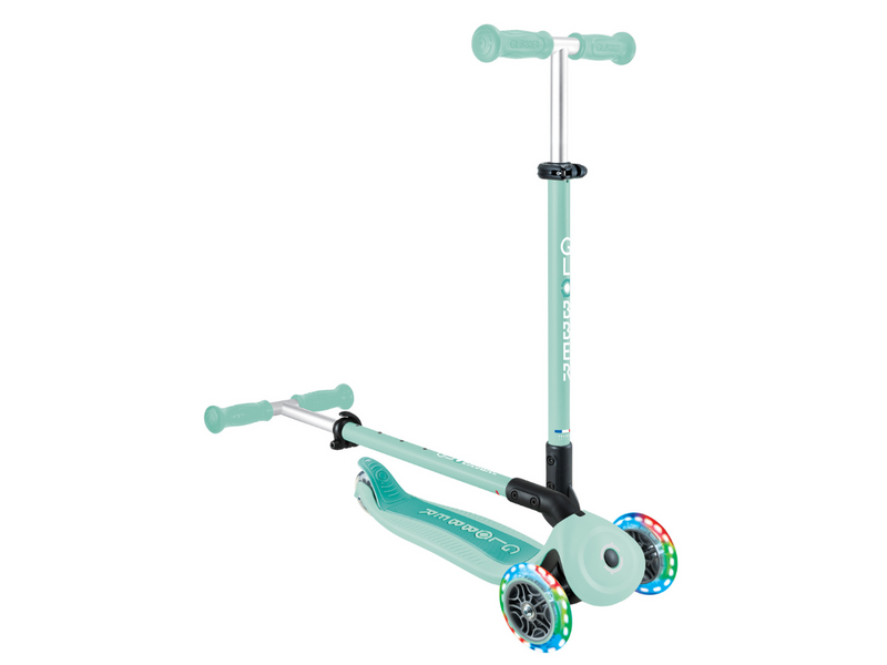 Globber Go Up Active Lights step - Mint
