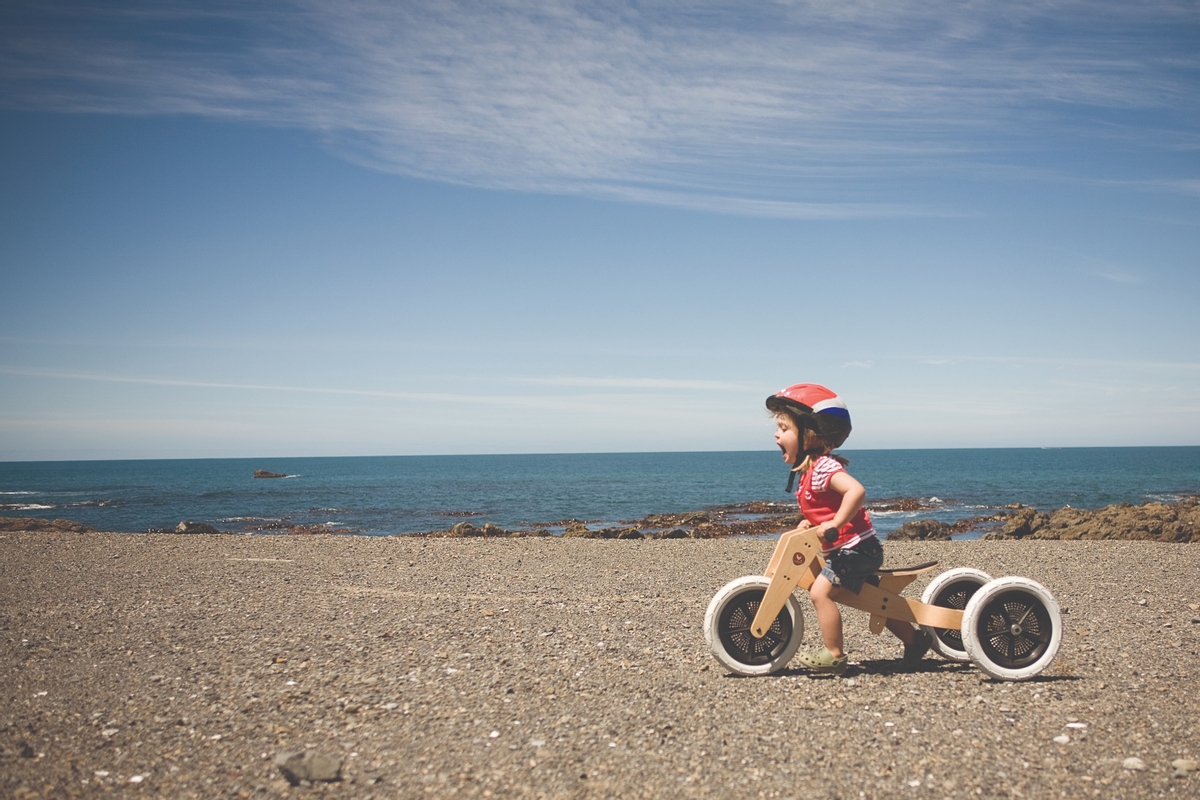 Wishbone Original 3 in 1 houten driewieler loopfiets - sfeer