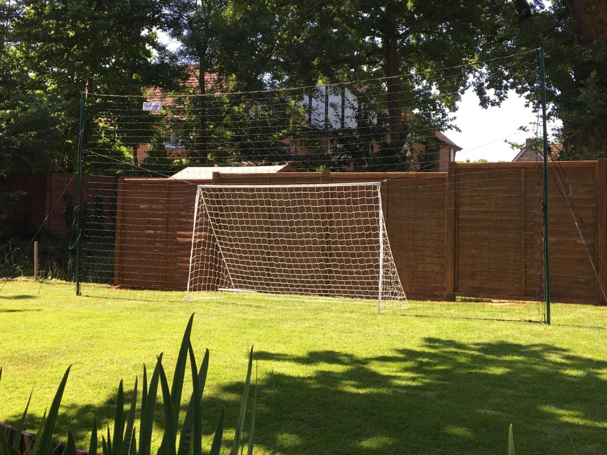 Open Goaaal Standard voetbaldoel, rebounder & backstop - 3 in 1 - 270 x 160 cm
