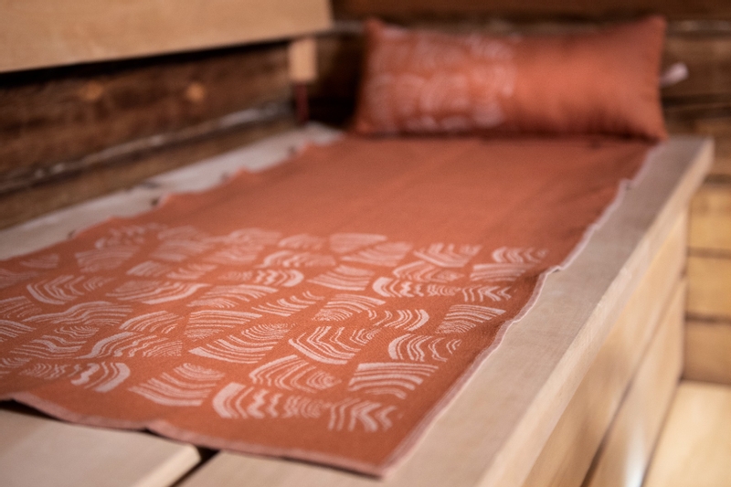 Rento Pino saunakussen - Bruin