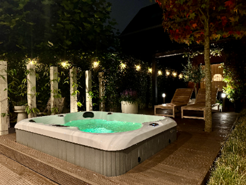 W'eau Como spa - 4 persoons