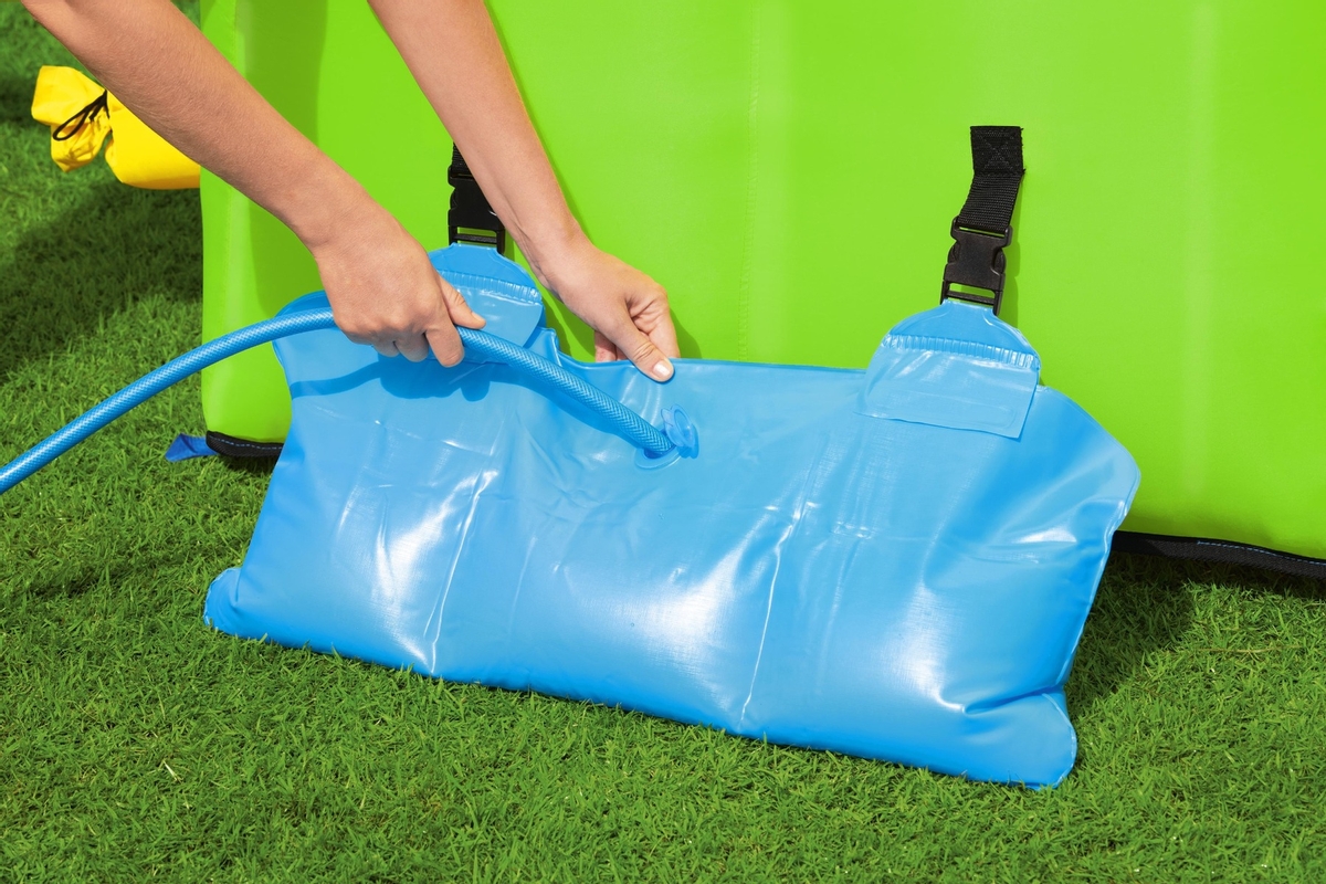 Bestway H2OGO! Mount Splashblast mega waterpark